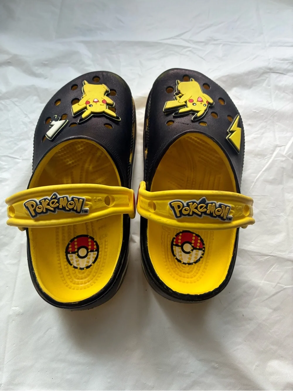 CROCS Kids Pokémon Pikachu Black and Yellow Clogs